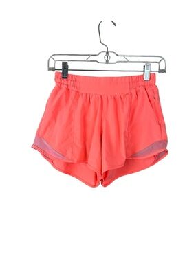 Lululemon Hotty Hot Low Rise Sunset Short 4”